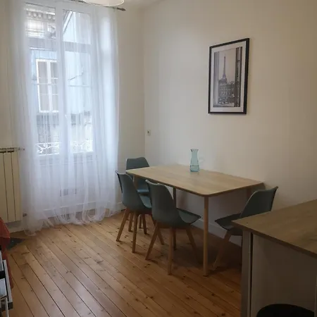 Grand Avec Terrasse Panoramique 아파트 *